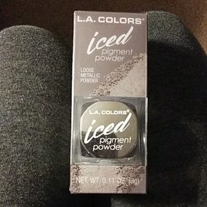 NWT 2/$5❄Iced metallic pigment eyeshadow SILVER